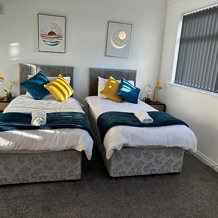 Hilltop Place Suites Near Doncaster Racecourse Extérieur photo