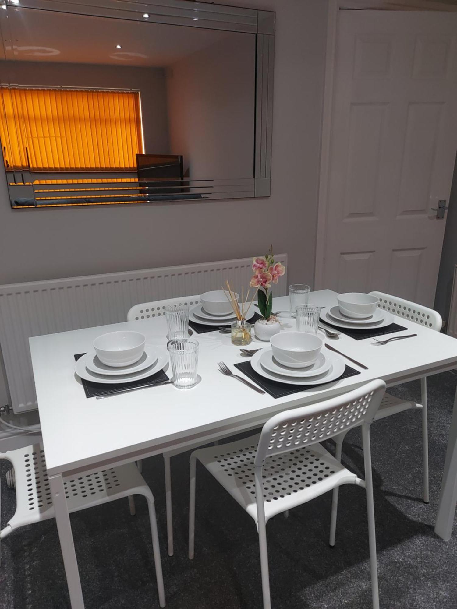 Hilltop Place Suites Near Doncaster Racecourse Extérieur photo
